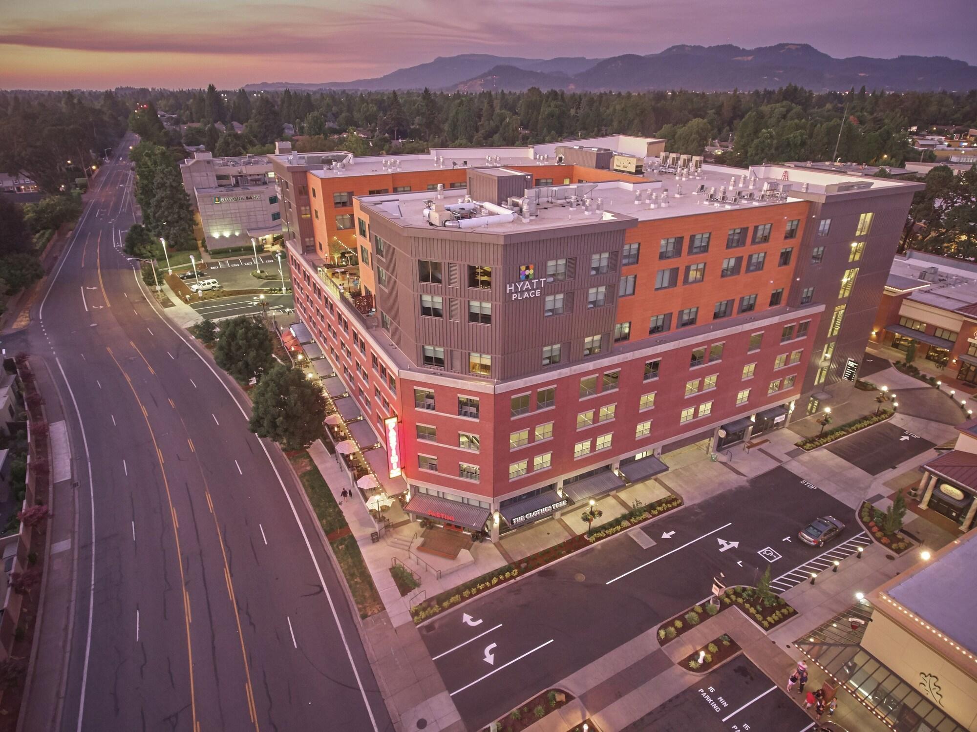 Hyatt Place Eugene/Oakway Center Exterior photo